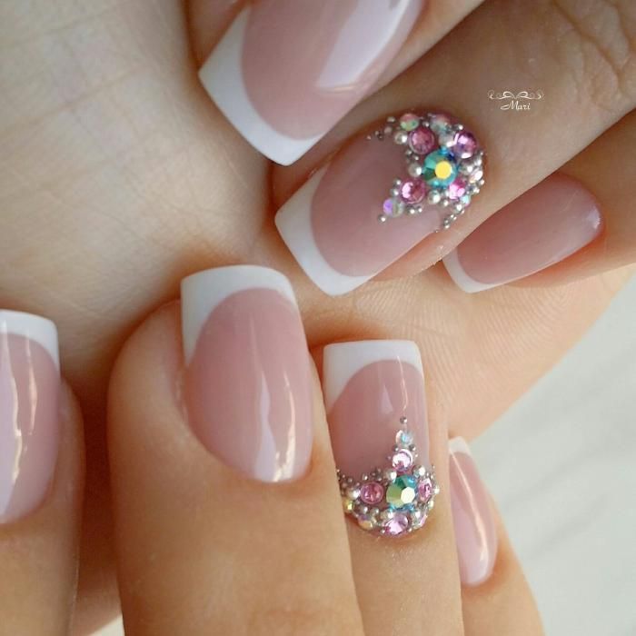 Manicura semipermanente nude limpia